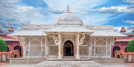 Golden Triangle with Ajanta Echoes (5N/6D)